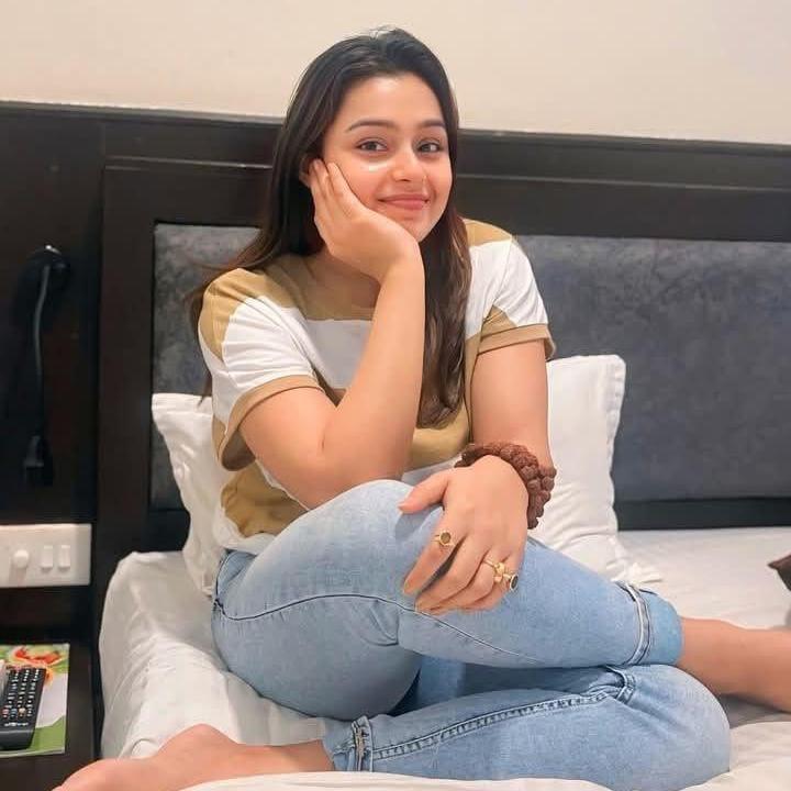 IndiaEscort069