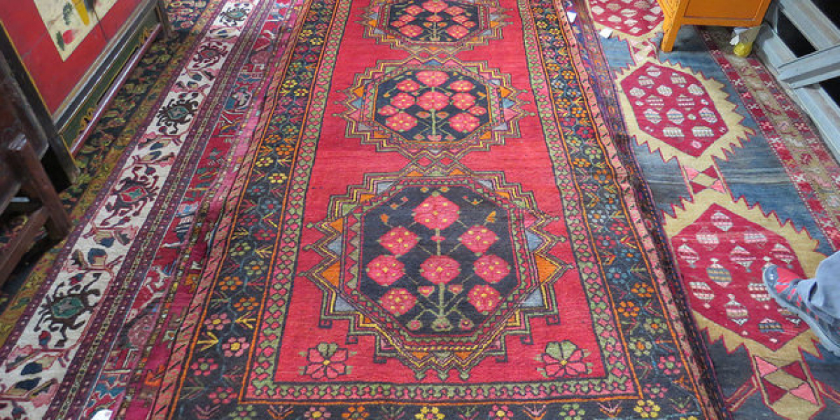 Are Antique Oriental Rugs in Baltimore a Timeless Investment?