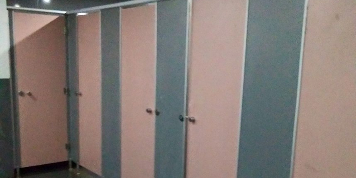 Elevating Bathroom Experiences: Finding the Right Toilet Cubicles Suppliers